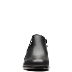 Sale Clarks Women's , Emily 2 Erin Shootie Black