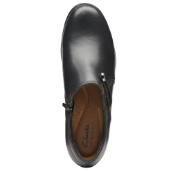 Sale Clarks Women's , Emily 2 Erin Shootie Black