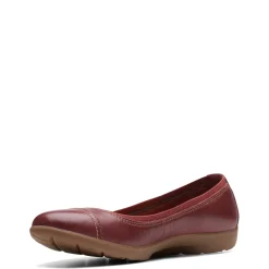 New Clarks Women's , Meadow Opal Slip-On Chestnut