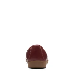 New Clarks Women's , Meadow Opal Slip-On Chestnut