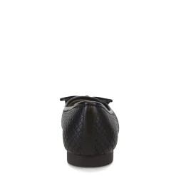 Online Cliffs by White Mountain Women's , Bessy Flat Black