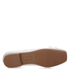 Outlet Cliffs by White Mountain Women's , Bessy Flat Silver