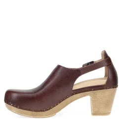 Sale Dansko Women's , Sassy Clog Cordovan
