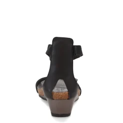 Women's , Mermaid Sandal-Naot Clearance