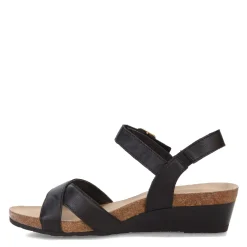 Sale Naot Women's , Throne Sandal Black