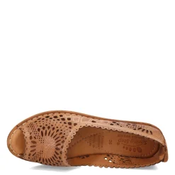 Hot Spring Step Women's , Brandal Slip-On Camel