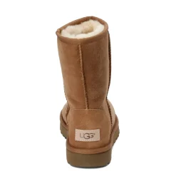 UGG Women's , Classic Short II Boot Chestnut